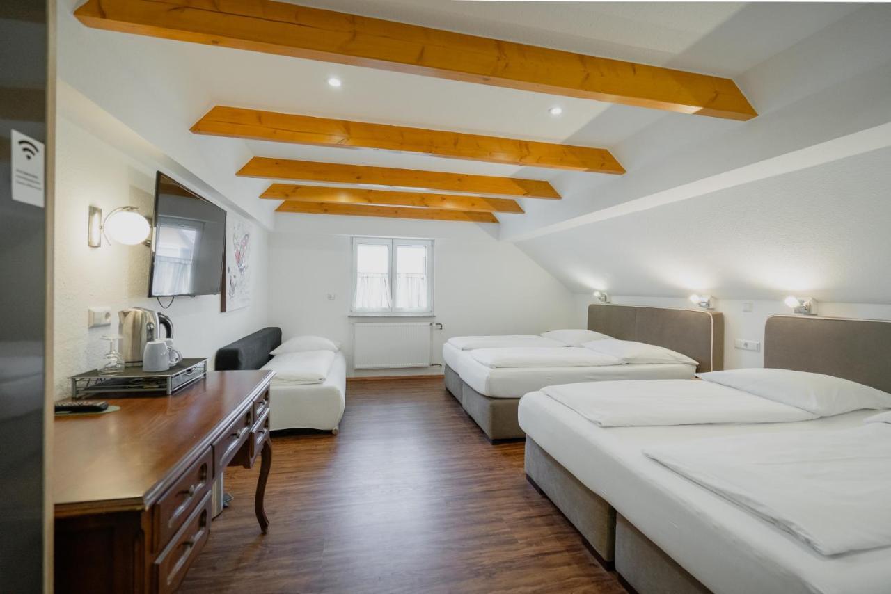 Park Hotel & Gaestehaus Руст Екстериор снимка